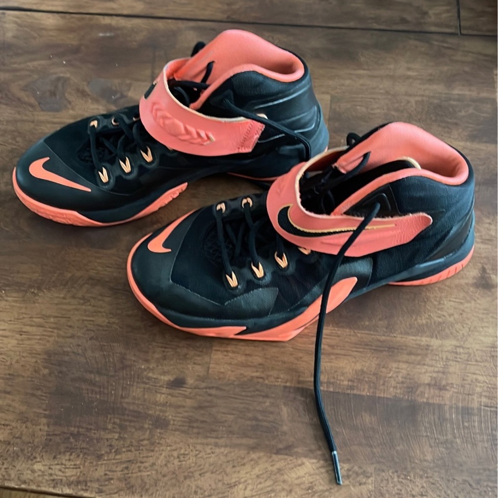 🔥Host Pick🔥Nike sneakers
